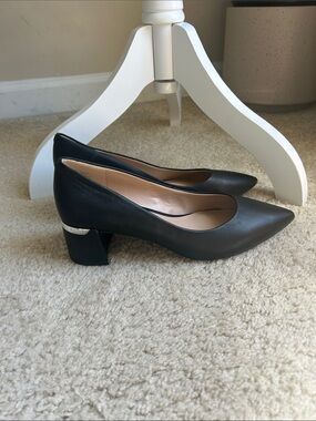 Essex lane classic black heels size 8M